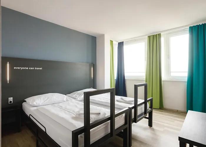 A&o Rhea Hotel