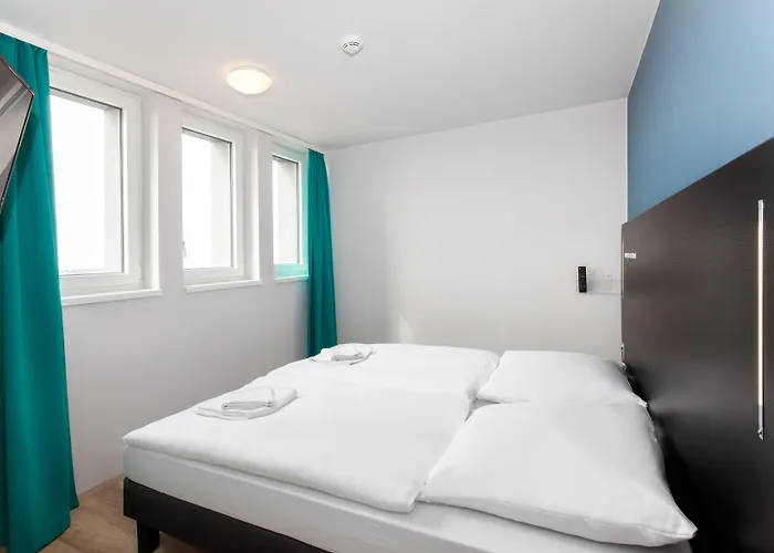 A&o Rhea Hotel