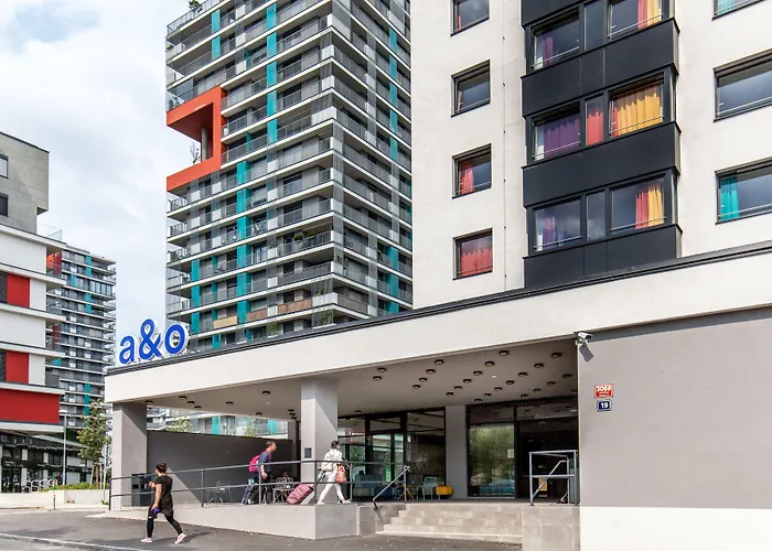 Hotel A&o Rhea