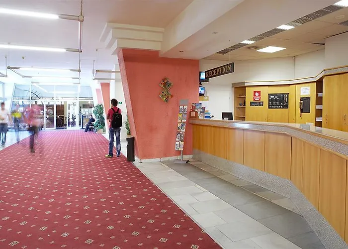 A&o Rhea Hotel