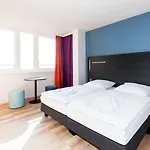 A&o Rhea Hotel