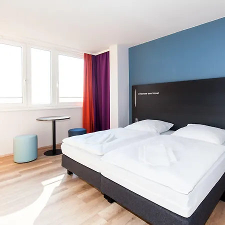 A&o Rhea Hotel