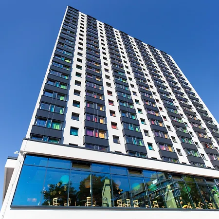 A&o Rhea Hotel