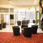 A&o Rhea Hotel